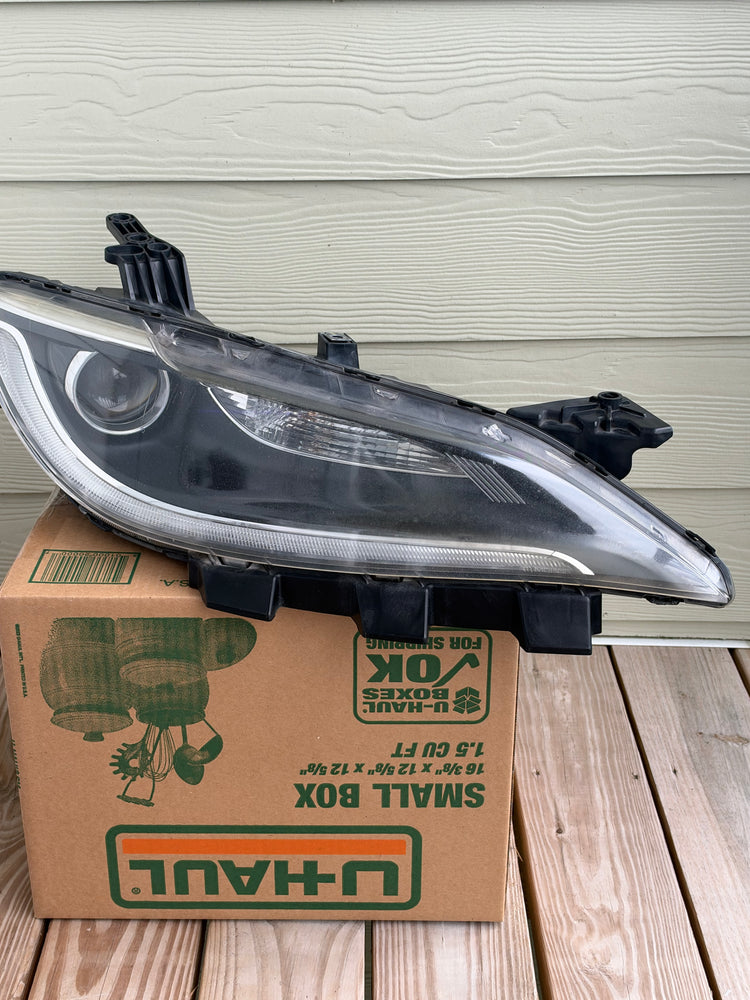 2015-2017 Chrysler 200 Halogen LH Driver Side Headlight 68110247AD