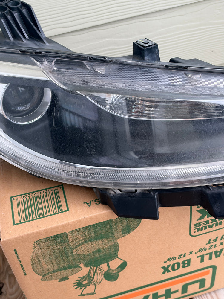2015-2017 Chrysler 200 Halogen LH Driver Side Headlight 68110247AD
